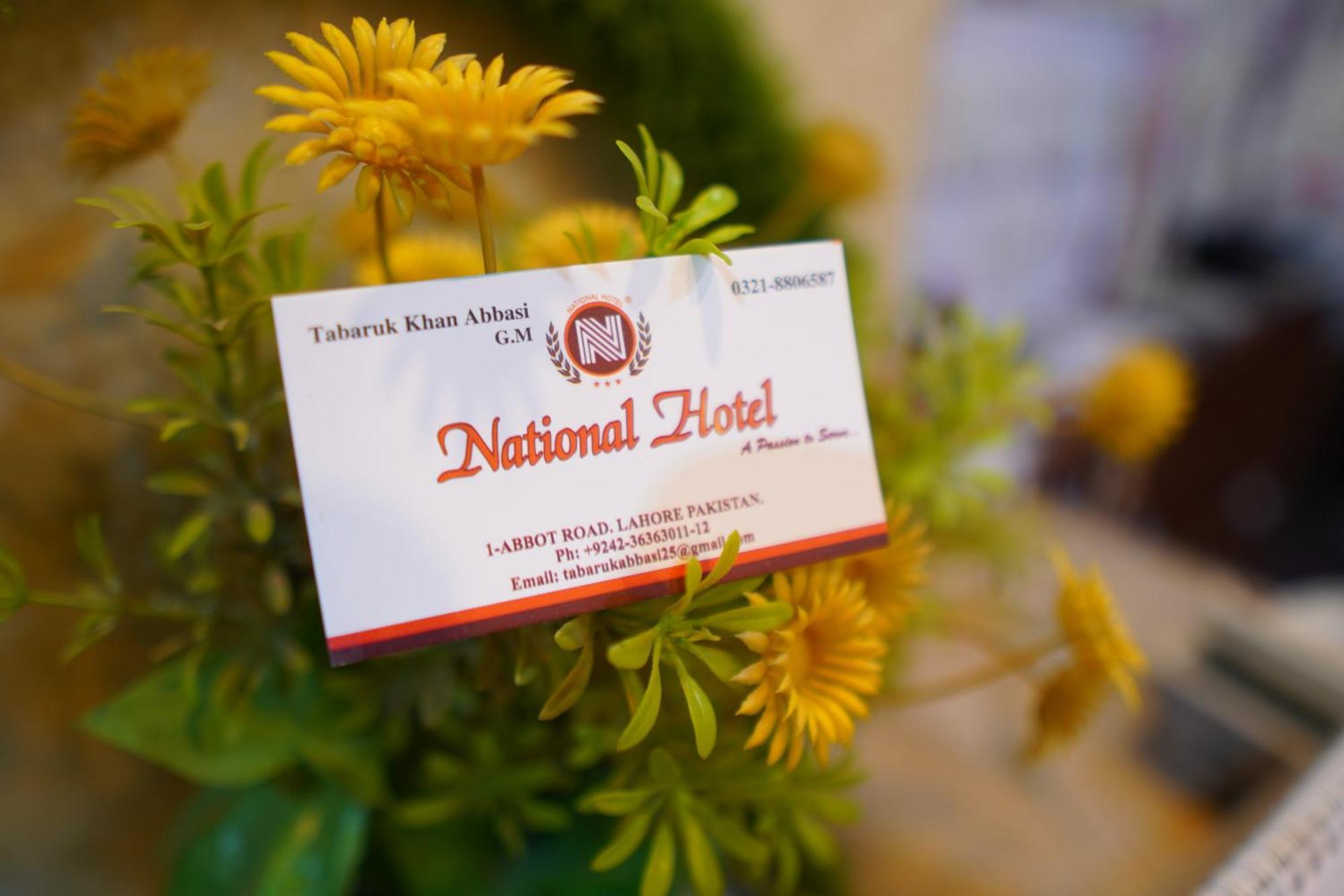 National Hotel Lahore Esterno foto